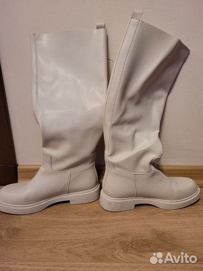 Сапоги белые