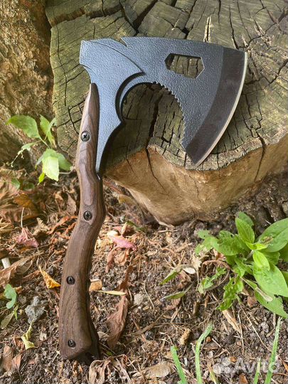 Топор многофункциональный