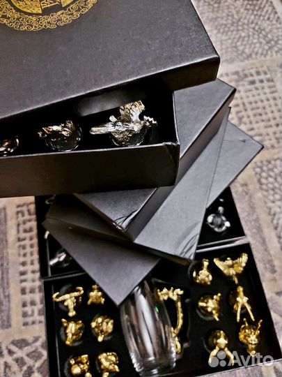 Подарочный набор. Рюмки перевёртыши 12 зверушек