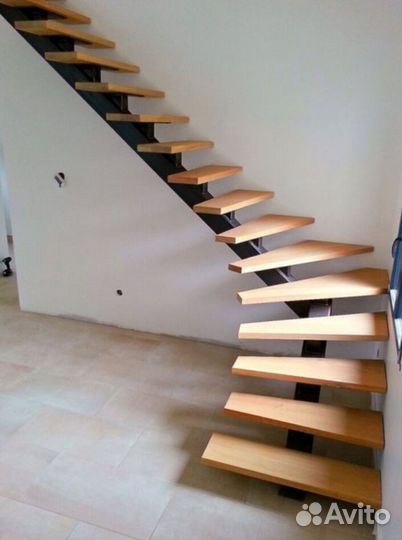 Лестница для офиса