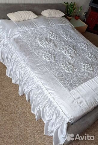 Покрывало белое на двуспальную кровать