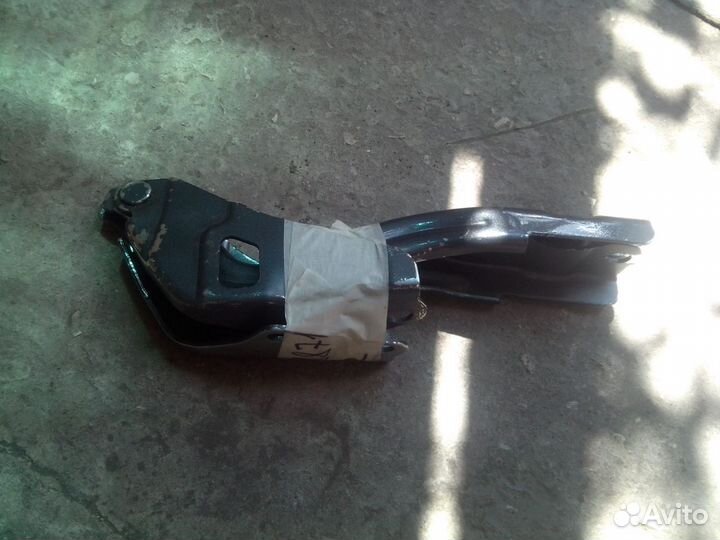 Хундай Солярис петли капота оригинал и др