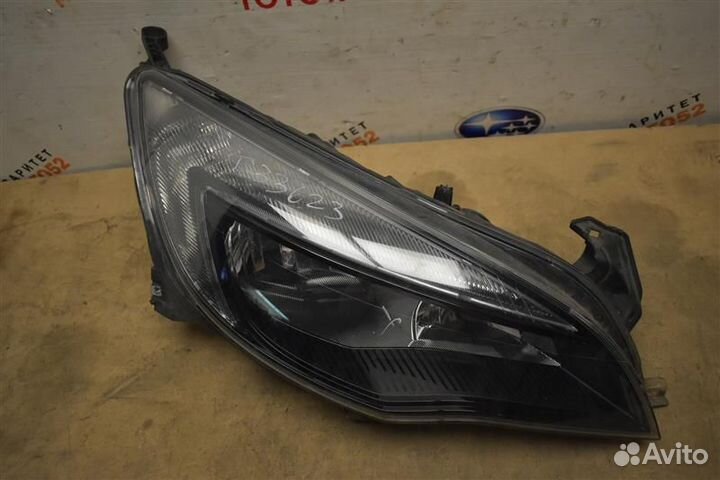 Фара передняя правая Opel Astra J хэтчбек 5Д