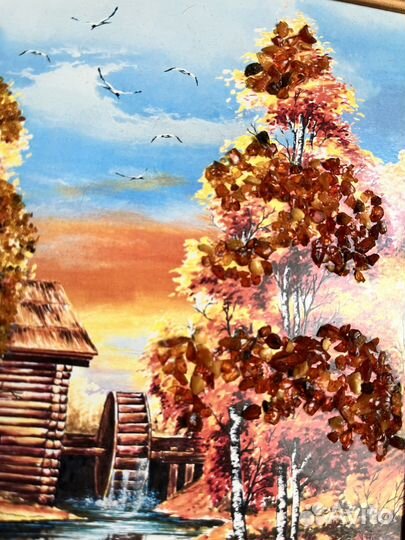 Картина с янтарем