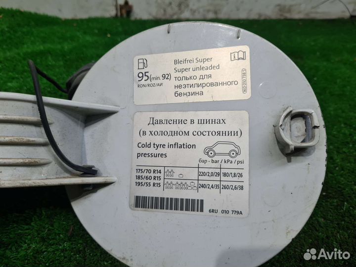 Лючёк бензобака Volkswagen Polo Sedan