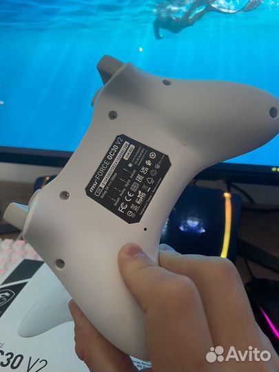 Беспроводной геймпад MSI Force GC30 белый