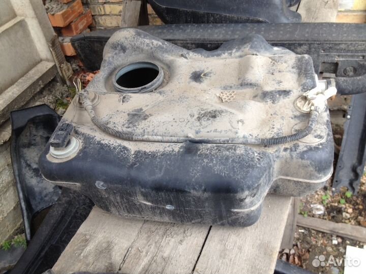 Топливный бак для Ford Focus 1 седан Бензин