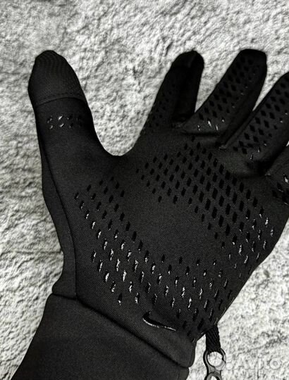 Перчатки Nike для любых спортивных активностей