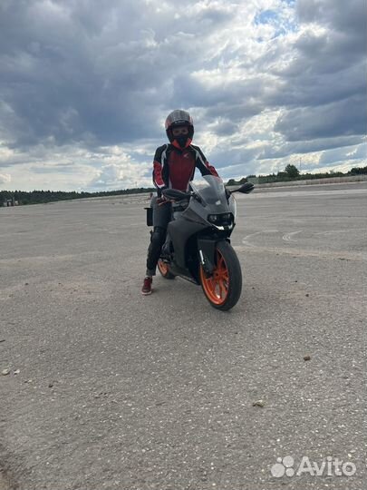 Мотоцикл KTM RC 200