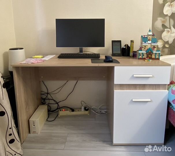 Компьютерный стол