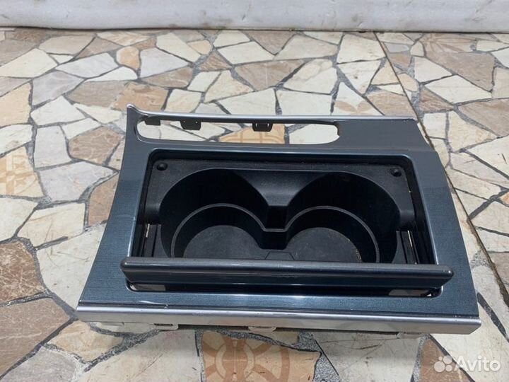 Подстаканник Mazda 6 седан 2.0 LF 2005