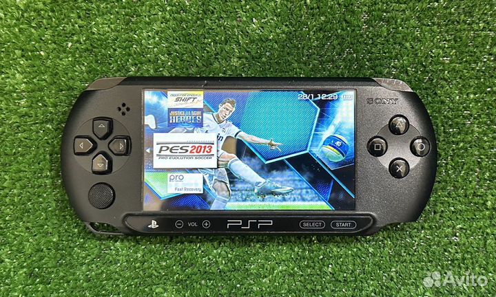 Sony PSP e1008 Street Playstation Portable