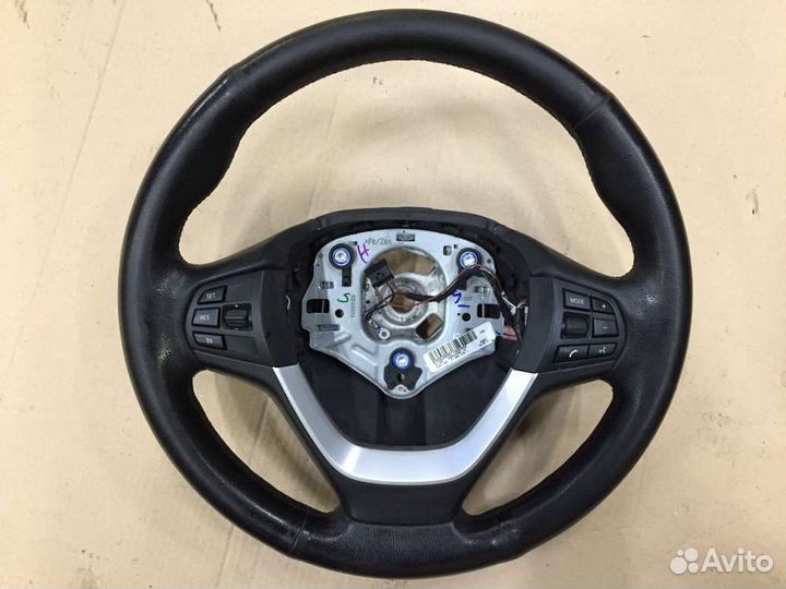Руль потёртый на BMW X3 (F25) (бмв Х3 (Ф25)