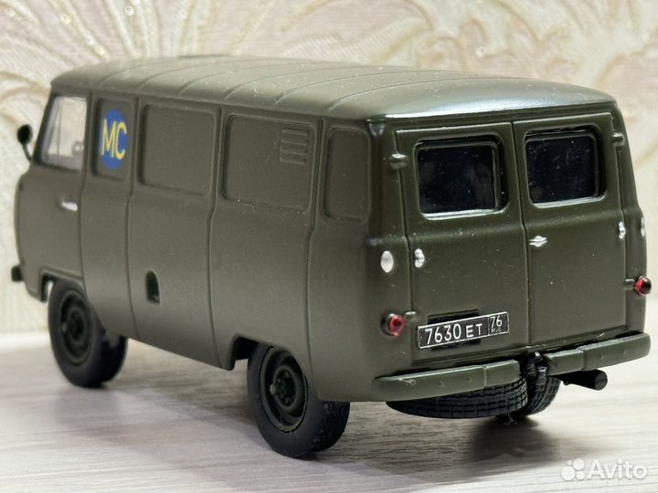 Модель автомобиля УАЗ 452