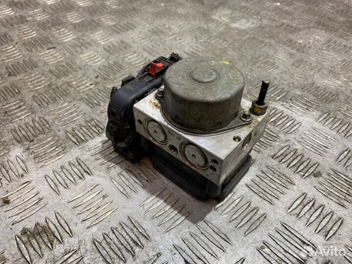 Блок ABS Volkswagen Polo sedan 2015