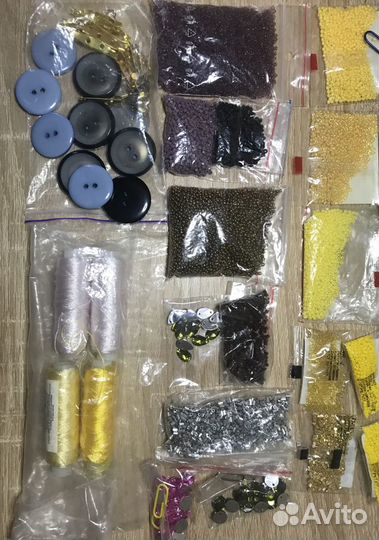 Бисер, пайетки, бусины и др. для рукодельниц