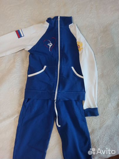 Костюм спортивный для юной гимнастки