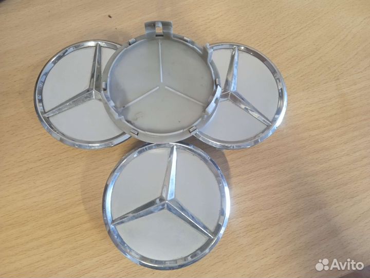 Колпачки на литые диски Mercedes