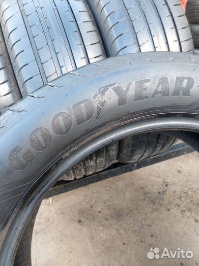 Goodyear Eagle F1 Asymmetric 3 SUV 235/55 R19 105V