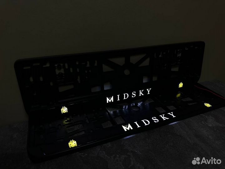 Номерная рамка с вашим логотипом