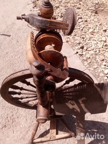 Прялка деревянная старинная