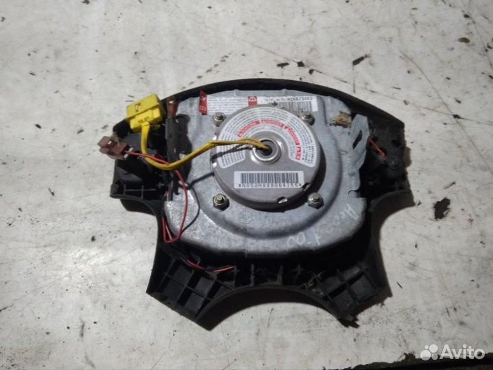 Подушка безопасности водителя Honda Accord 6 2000