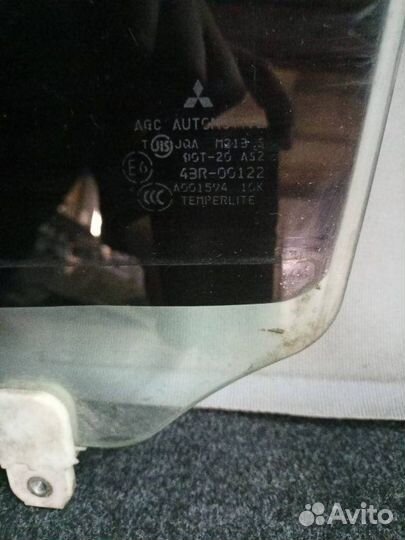 Стекло двери заднее левое Mitsubishi Lancer 2010