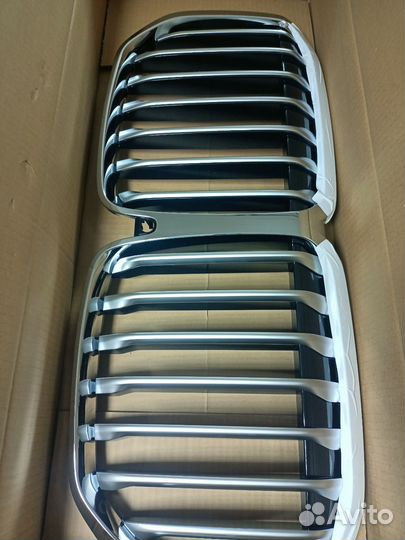 Решетка радиатора BMW 51137454895