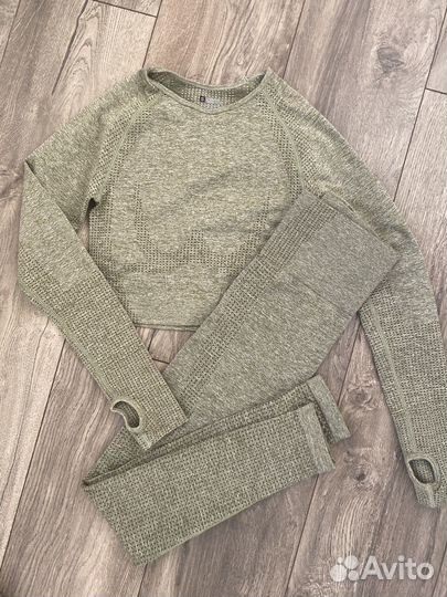 Костюм для йоги и фитнеса новый