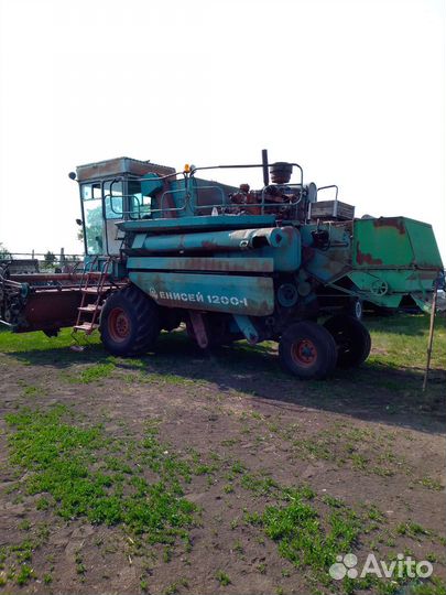 Комбайн Енисей Енисей-1200, 1993