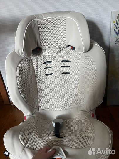 Японское автокресло carmate swing moon 9-25 кг