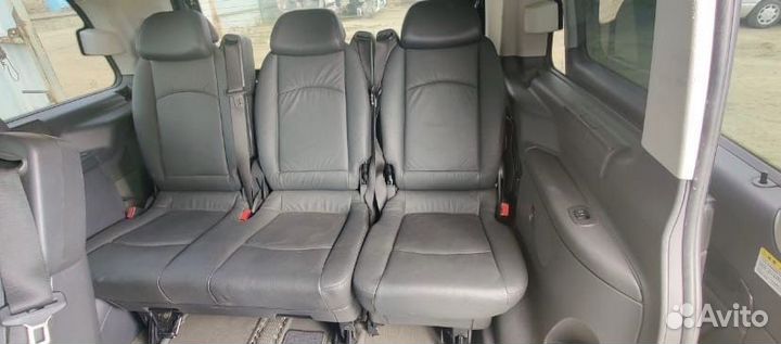 Задний ряд сидений 2+1 Viano w639. Япония