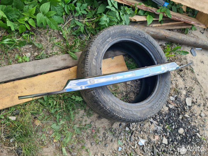 Накладка крышки багажника Geely Atlas Pro 2021