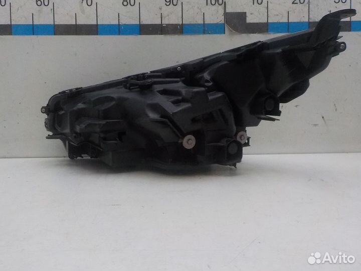 Фара правая Lexus NX200/NX200t/NX300/NX300h