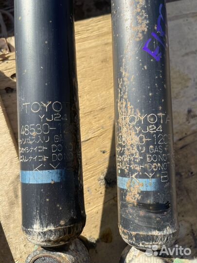 Амортизатор задний toyota corolla e150