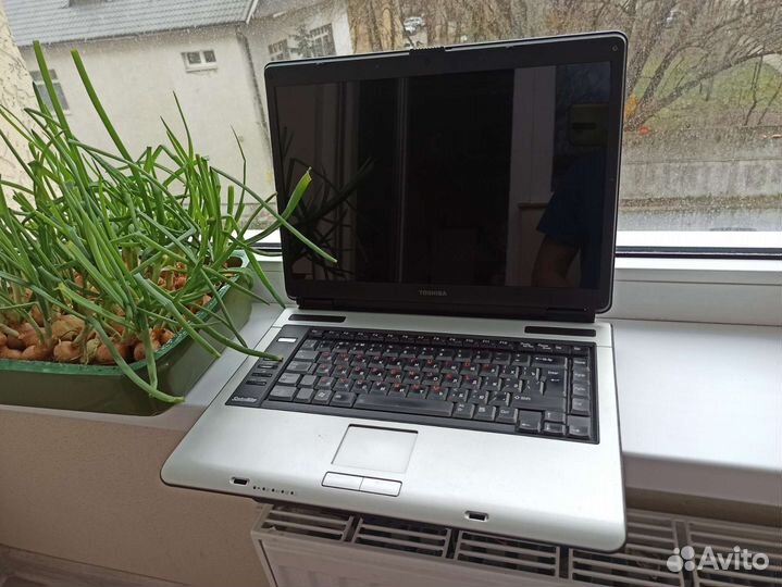 Ноутбук toshiba satellite a100-811