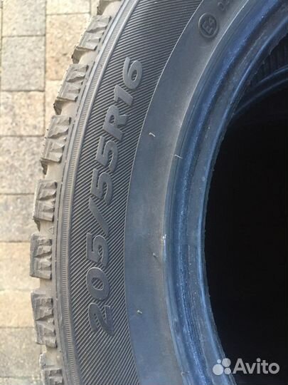 Hankook Winter I'Pike 205/55 R16