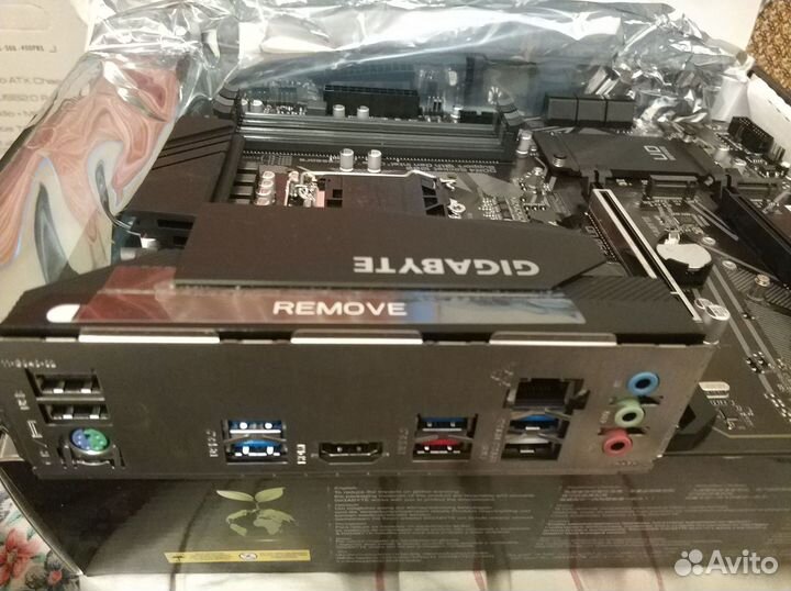 Новая материнская плата Z490 Gigabyte UD