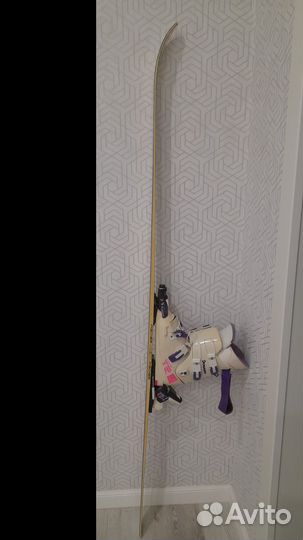 Горнолыжные ботинки женские