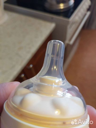 Бутылочка medela calma со смарт соской