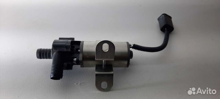 Насос отопителя салона