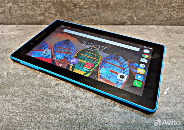 Планшет Lenovo TB3-710i 3G