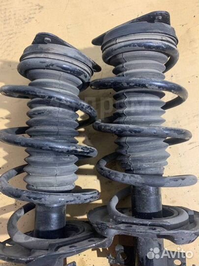 Стойки передние Nissan X-Trail HNT32