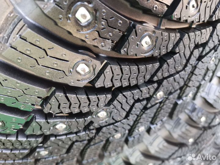 Pirelli Ice Zero 2 205/55 R16