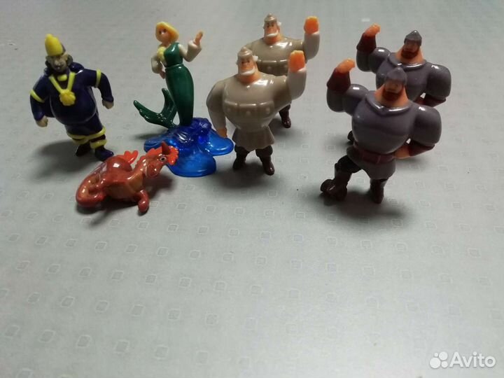 Игрушки из киндер сюрприза