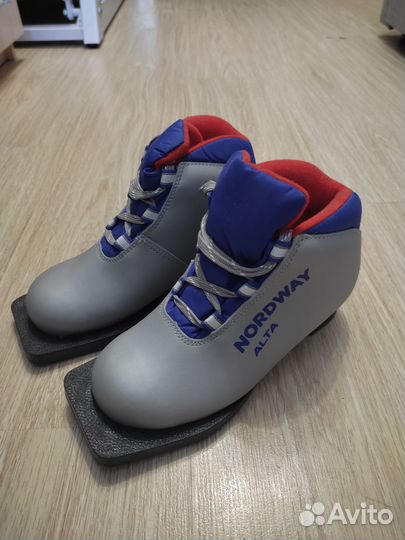 Лыжные ботинки nordway alta 32