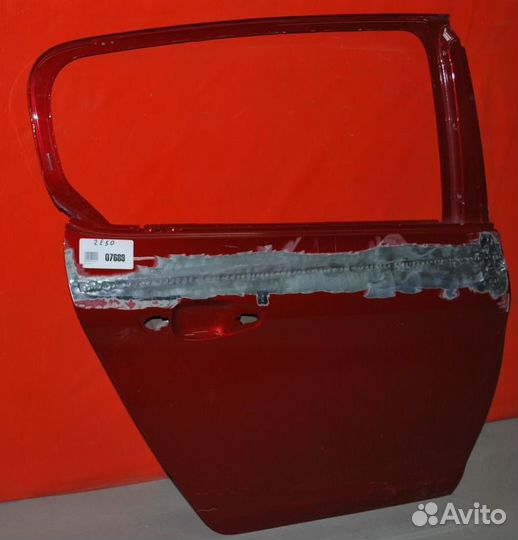 Дверь задняя правая Peugeot 308