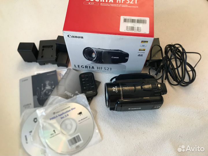 Видеокамера Canon legria HF S21E