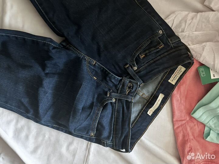Джинсы levis