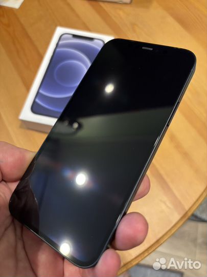 iPhone 12, 64 ГБ